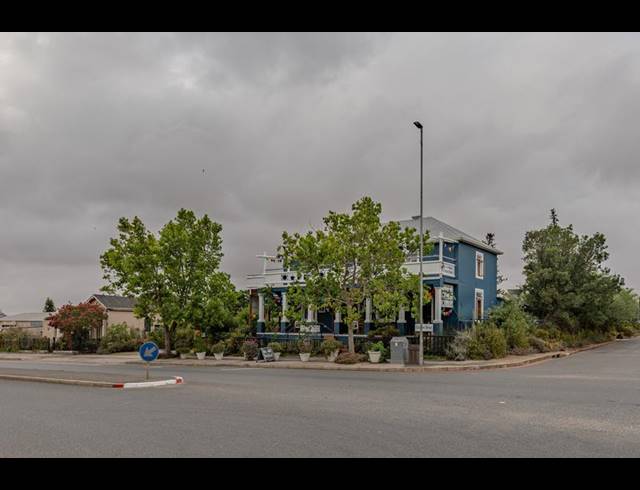 BUSINESS FOR SALE IN RIVIERSONDEREND
